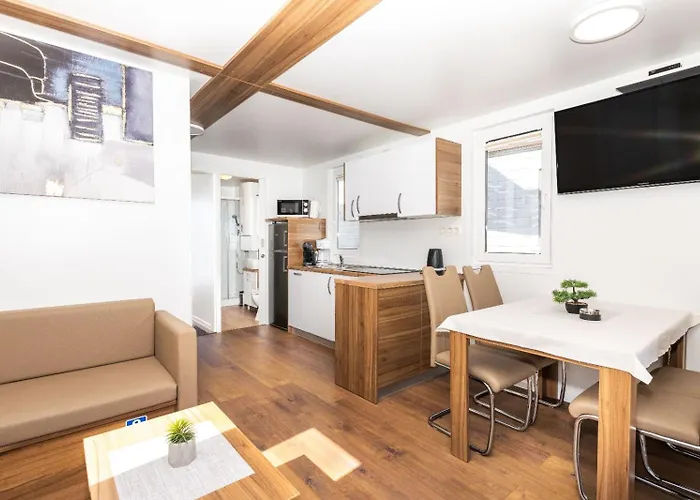 Hausboot Astrid - Floating House Apartman